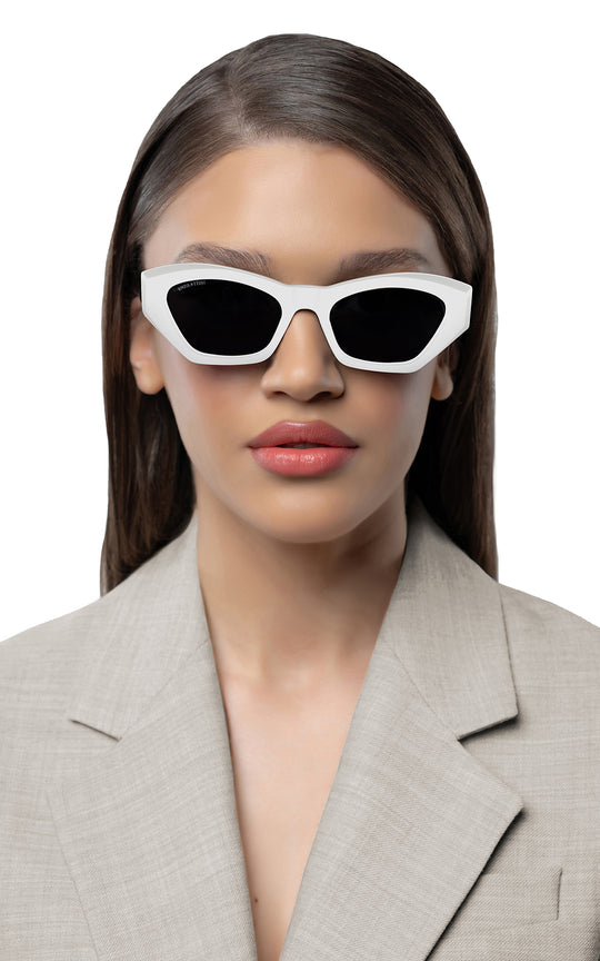 Eiffel Tower White / Dark Black Lens.