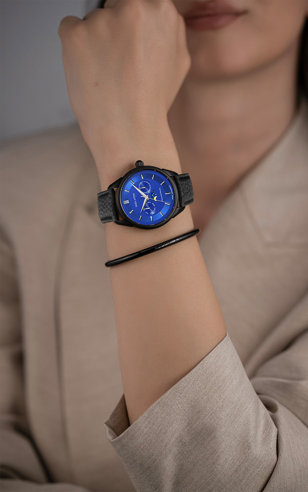 Piazza del Duomo Milano / Swiss Movement.