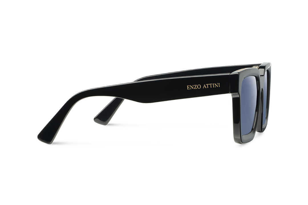 Le Rocher / Black + Dark Black Lens.