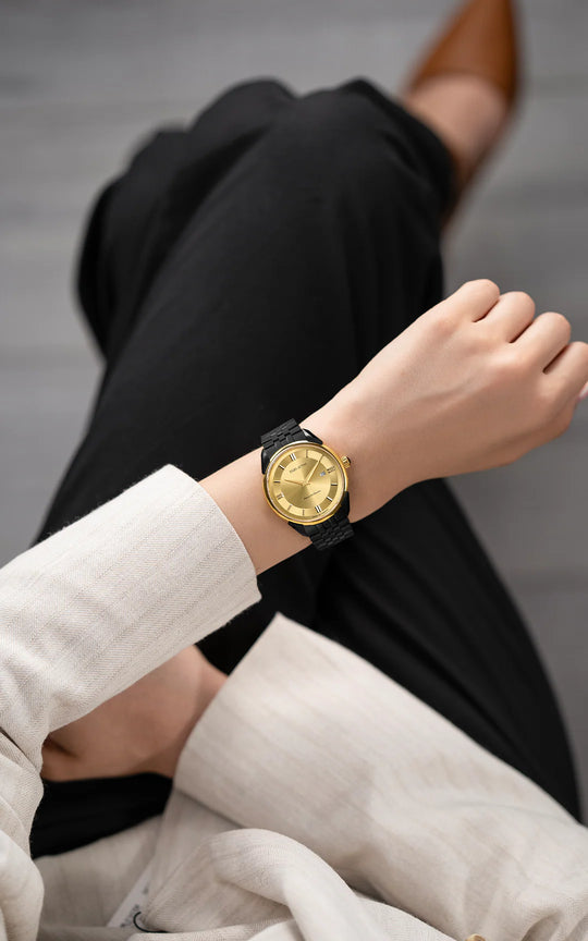 Piazza del Duomo, Milano ll / Swiss Movement.