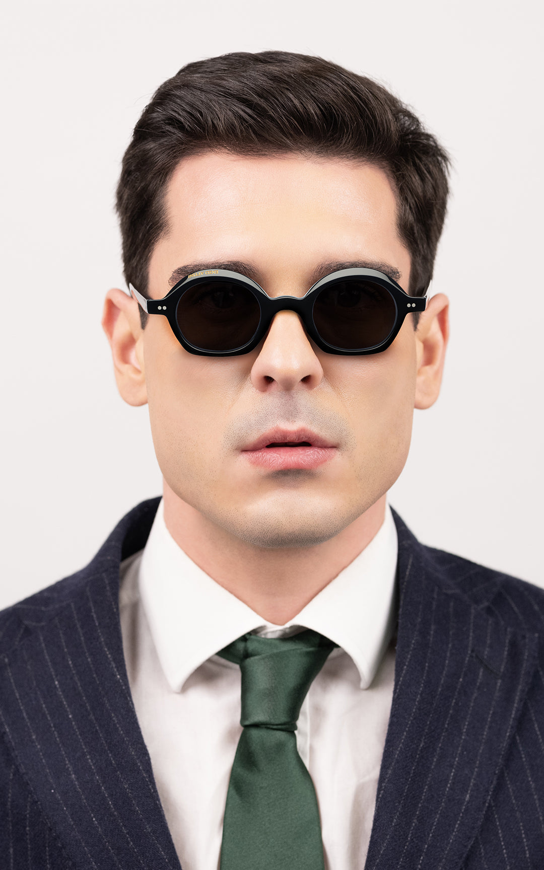 De Gooyer Windmill / Black + Dark Black Lens