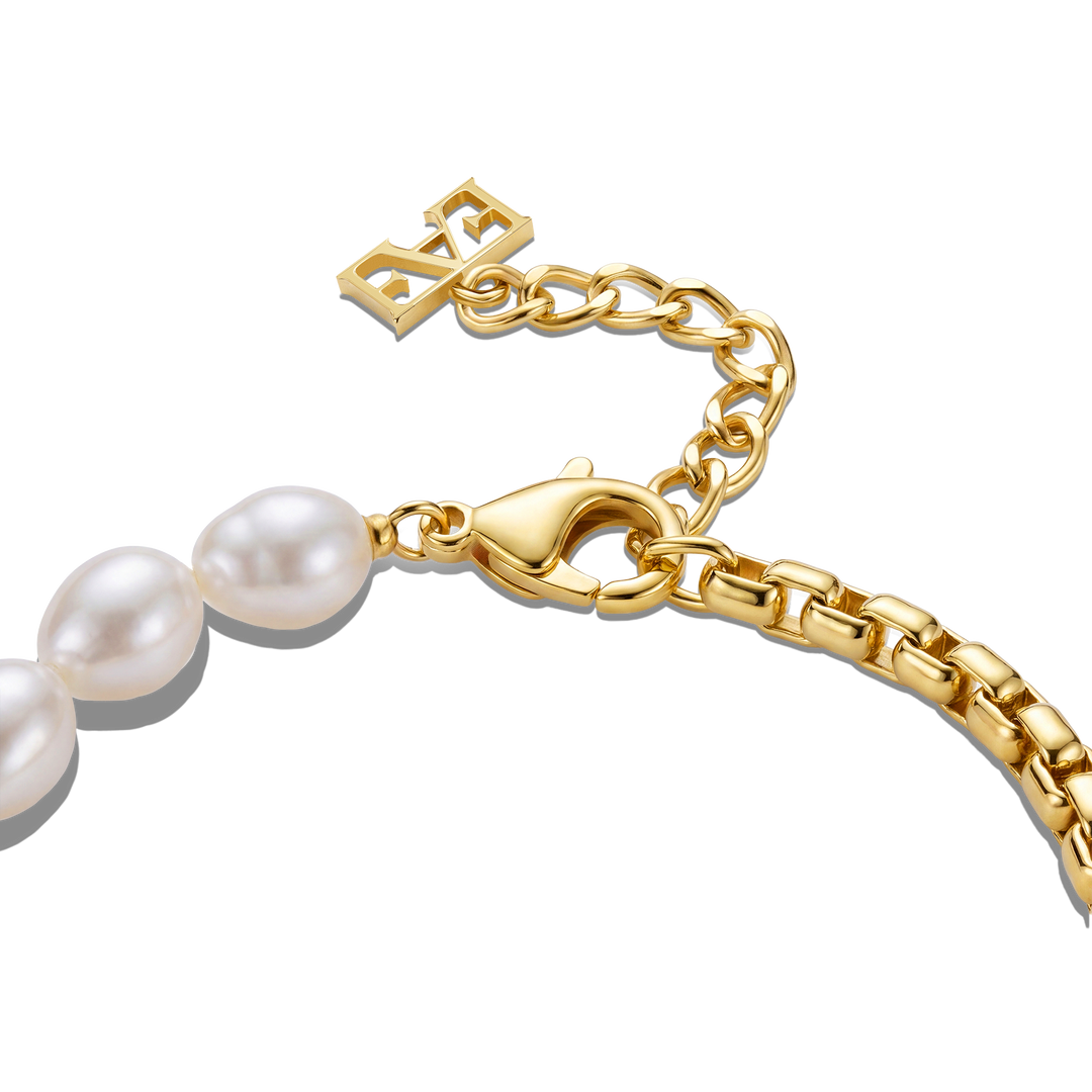 Icon Pearl Bracelet / Gold Color.