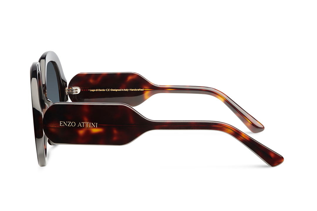 Lago di Garda / Tortoise Red + Black Lens.
