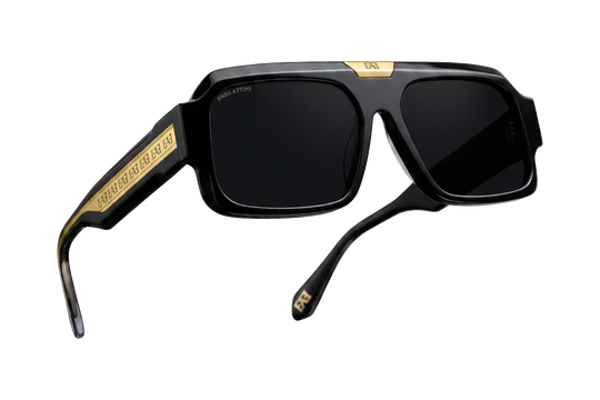 Lago di Como ll / Black & Black Lens.