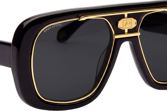 Palazzo Ducezio ll / Black &  Black Lens