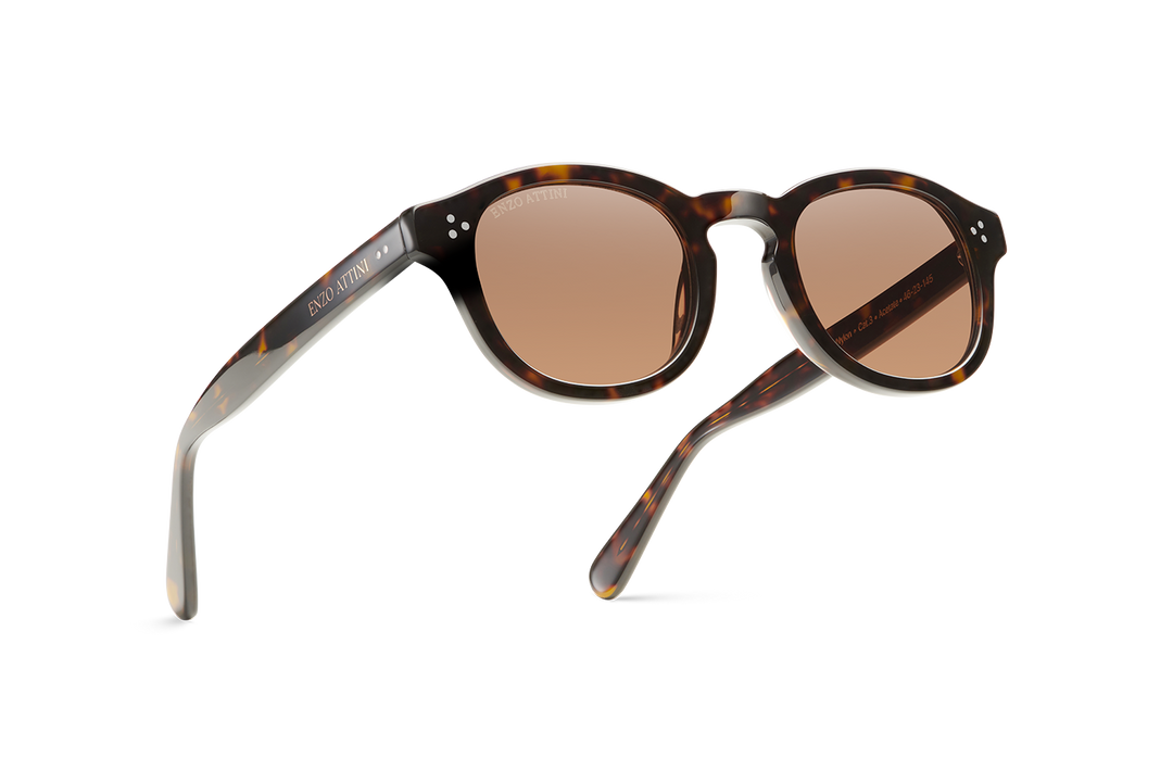 il Pantheon / Tortoise Red + Dark Brown Lens.