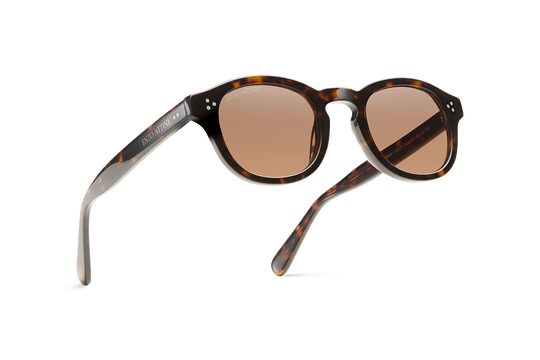 il Pantheon / Tortoise Red + Dark Brown Lens.