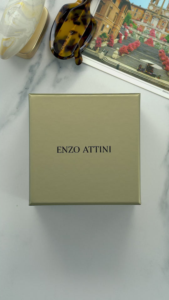 Piazza di Spagna, Roma - President Bracelet / Swiss Movement.
